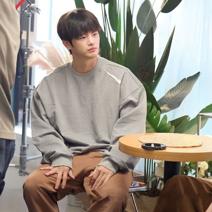 Behind-the-scenes cut of Seo Inguk
