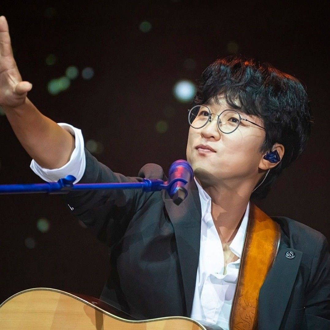 A moment captured by a fan of Bak Changgeun