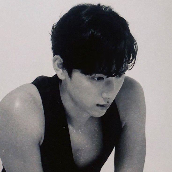 Latest photo of Yim Siwan