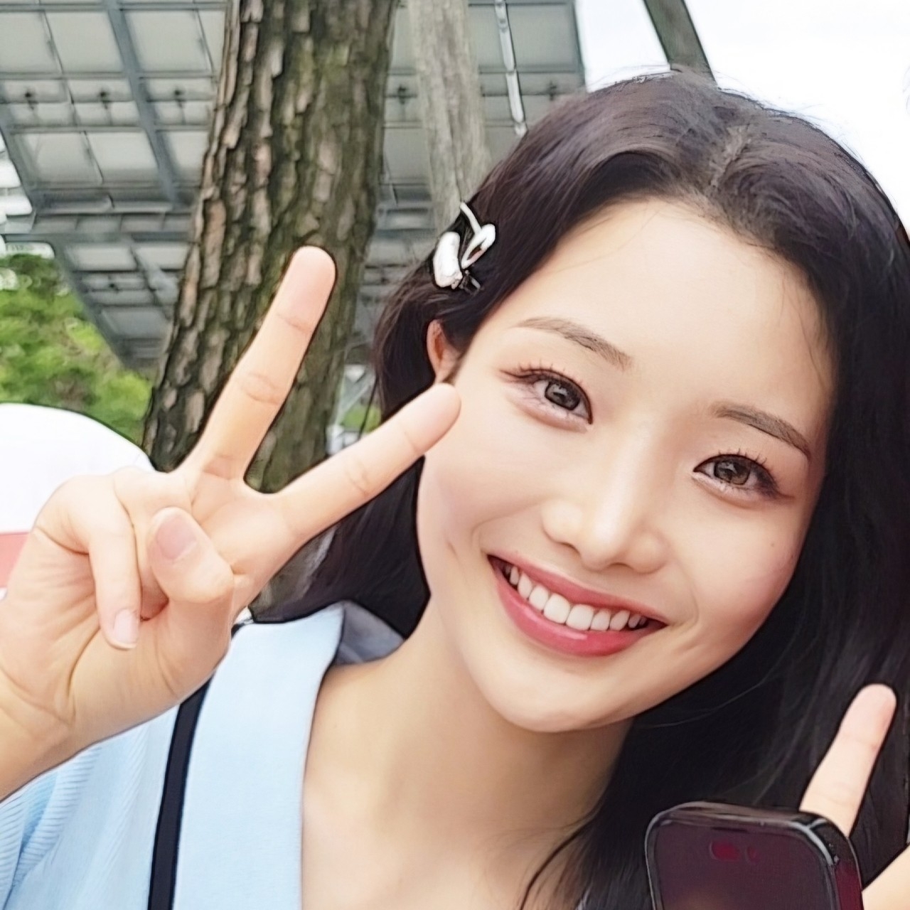 Behind-the-scenes cut of Kim Soyeon (2004)