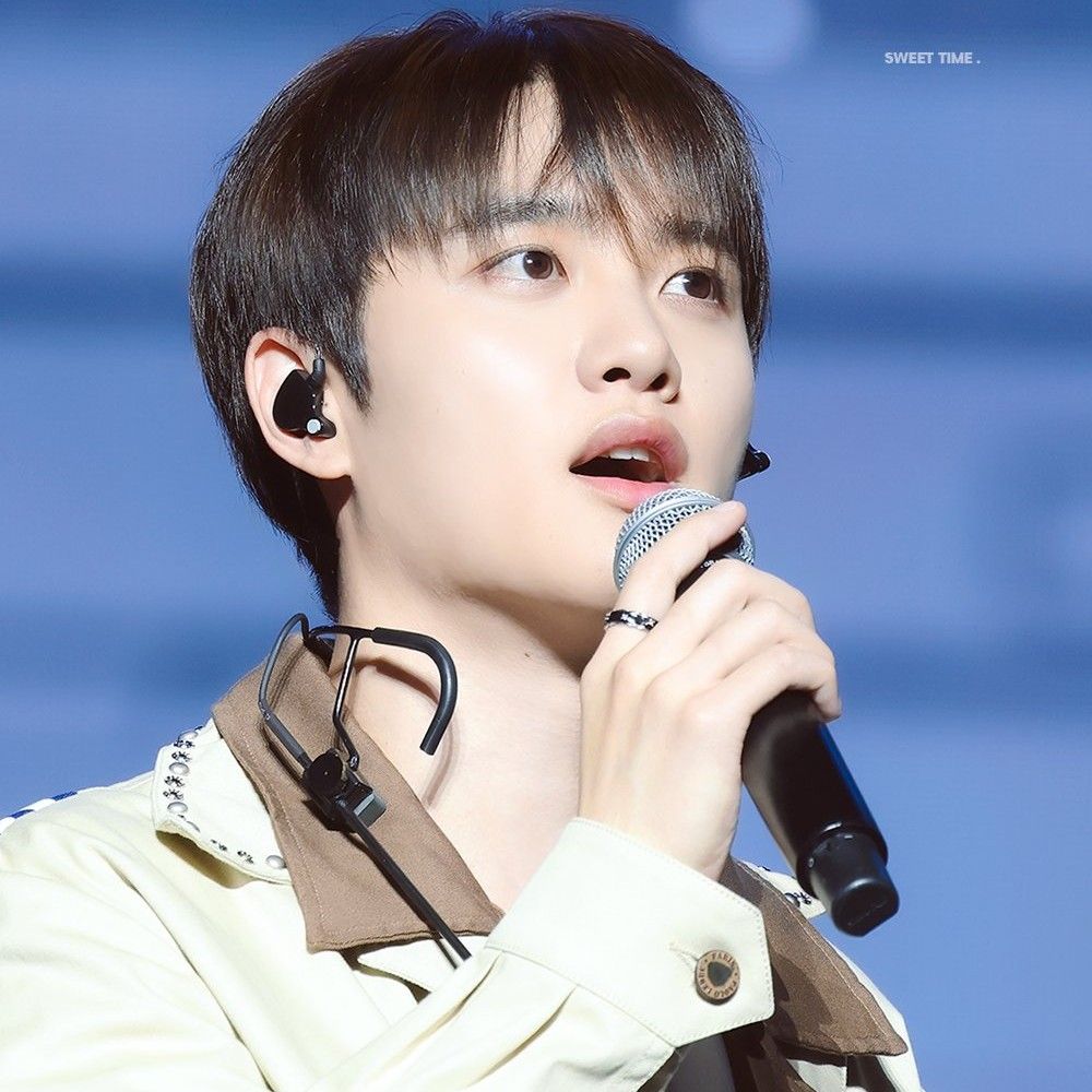 Momen yang diabadikan oleh penggemar Doh Kyungsoo (D.O.)