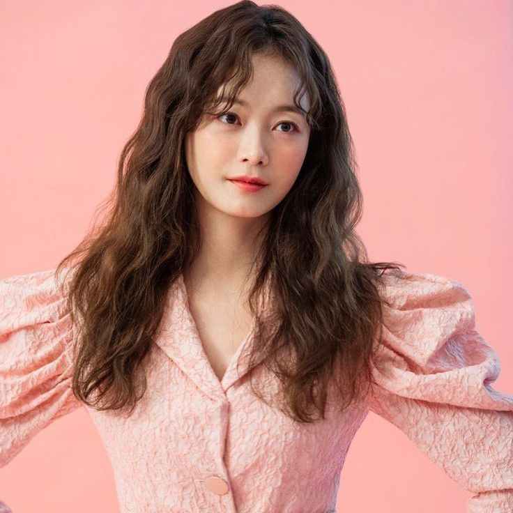 Behind-the-scenes cut of Jeon Somin
