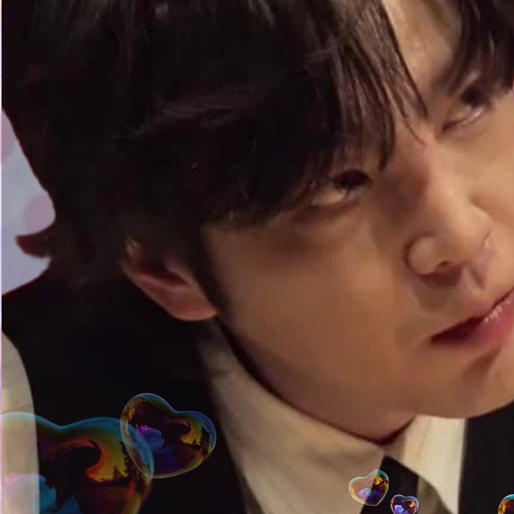 Recent activity shot of Jang Geunsuk