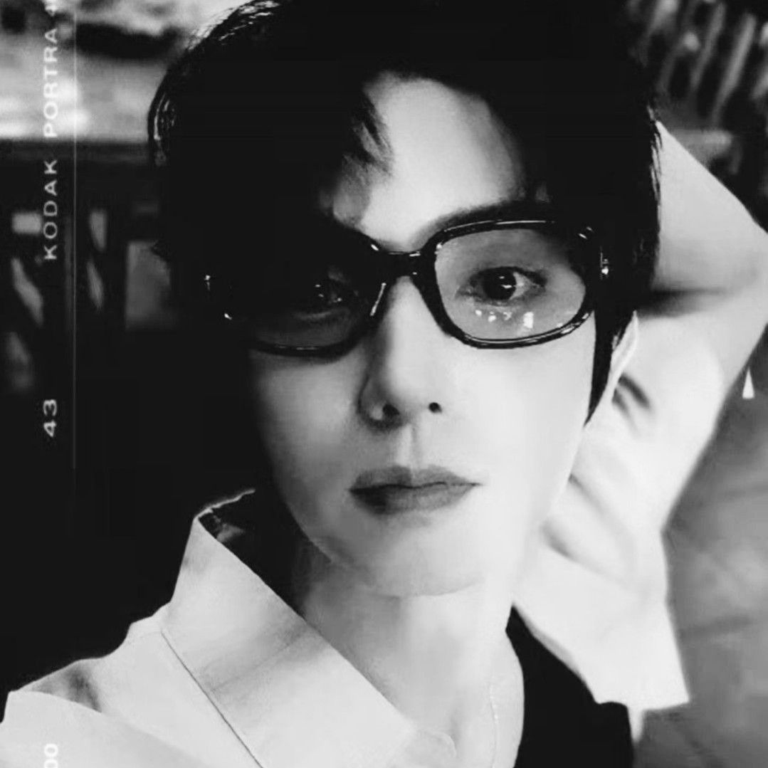 Recent activity shot of Lee Joongi