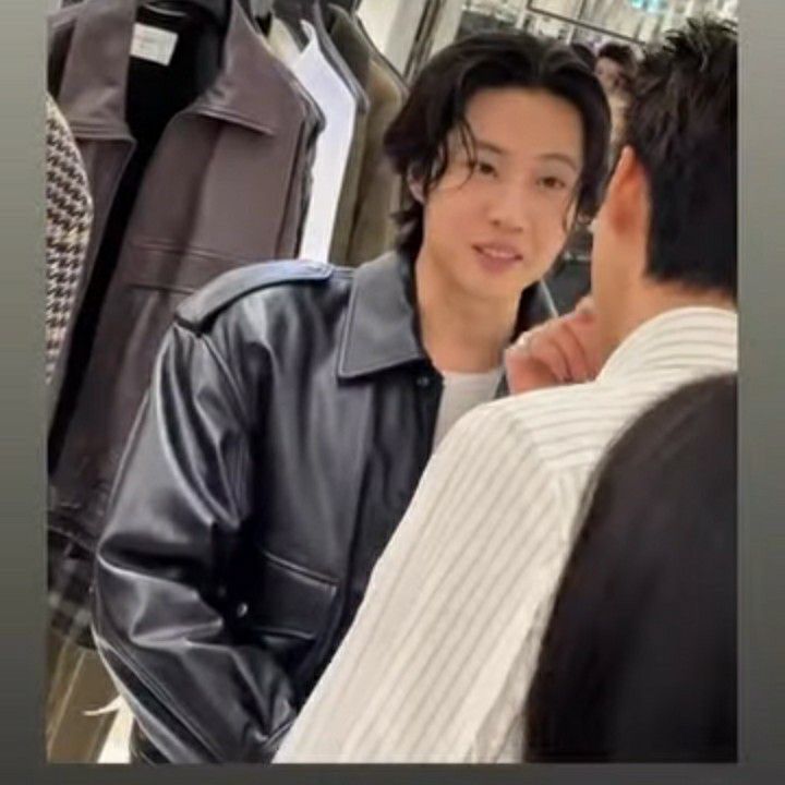Latest photo of Lee Jongwon
