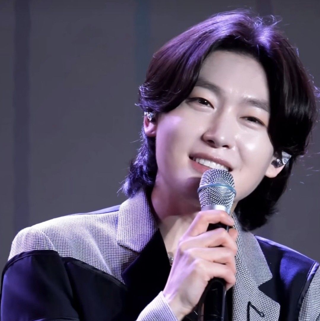 Behind-the-scenes cut of Kim Yongbin