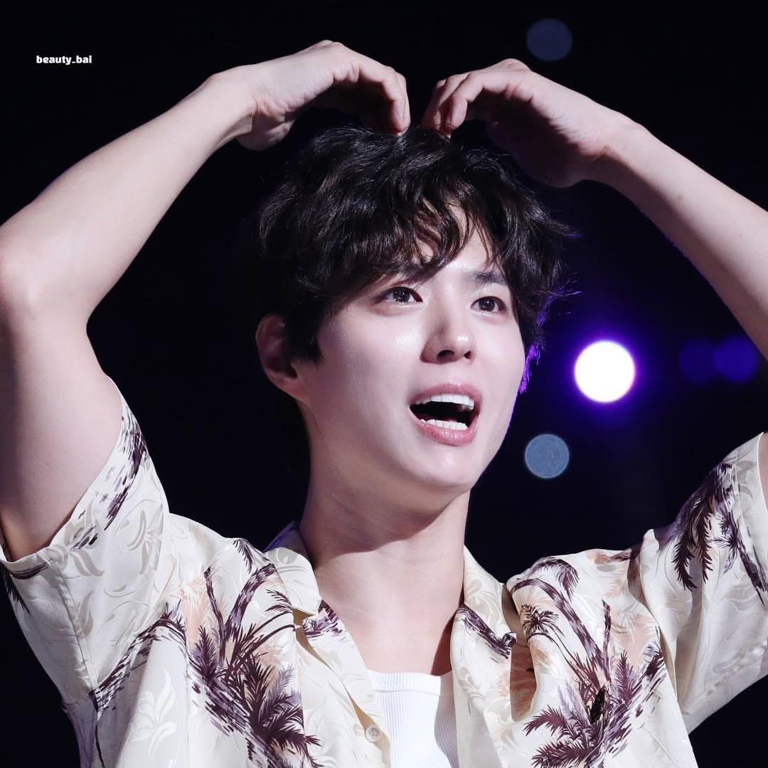 Latest photo of Park Bogum