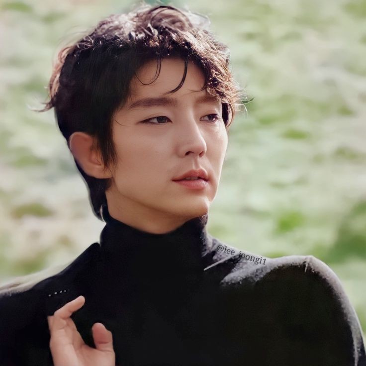 Latest photo of Lee Joongi