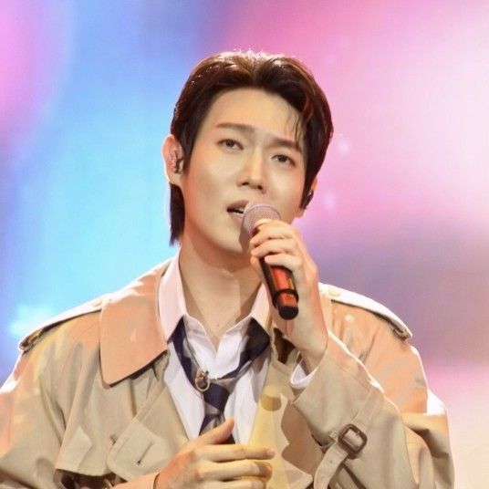 A moment captured by a fan of Son Taejin