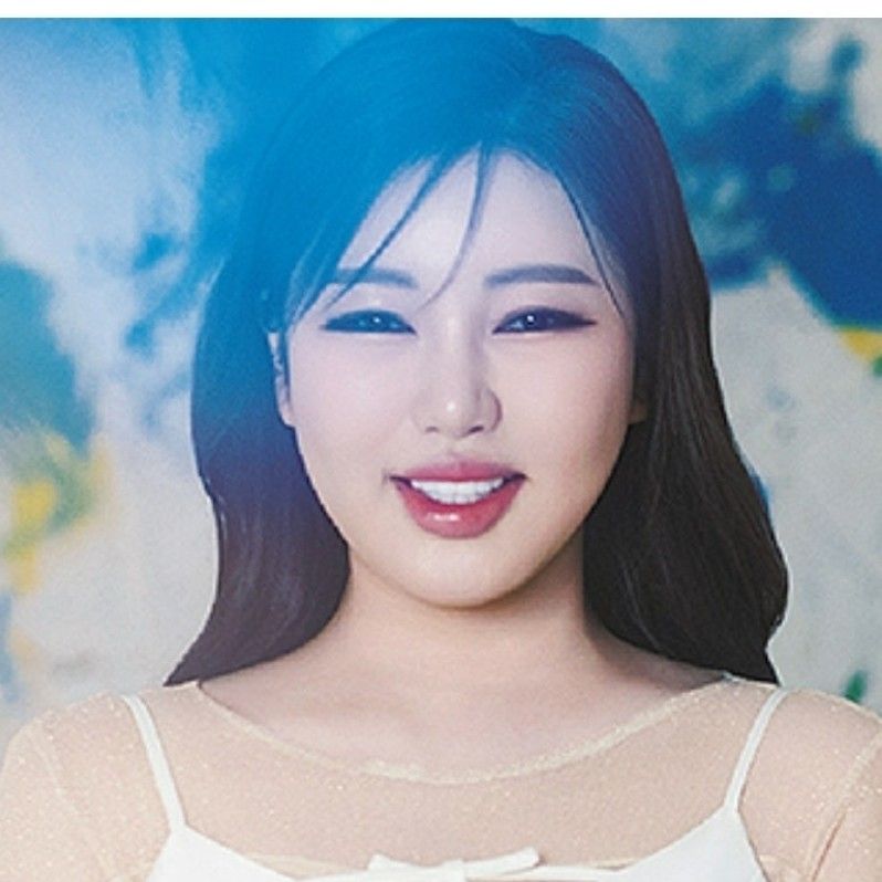 Recent activity shot of Song Gain