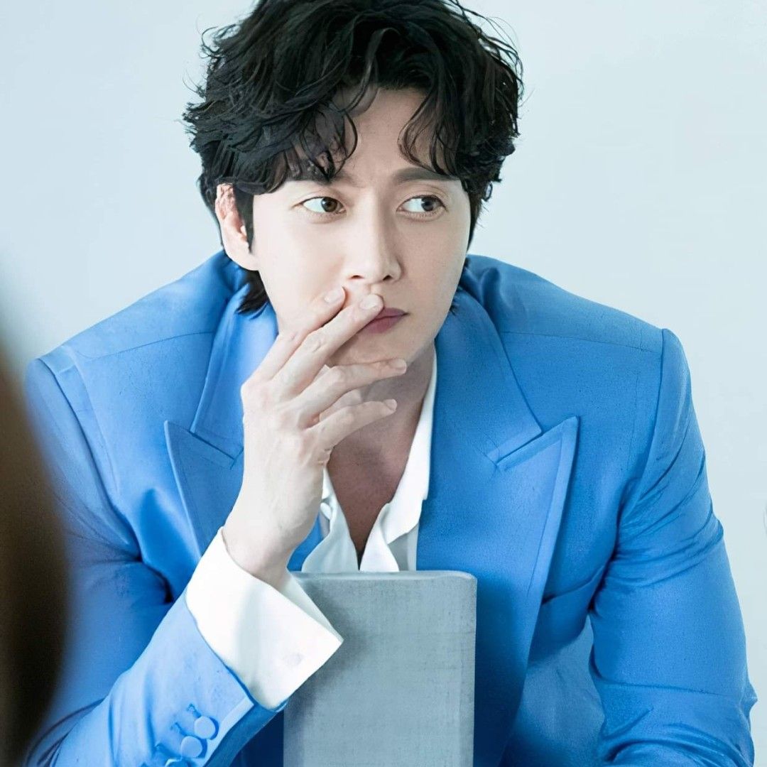 Latest photo of Park Haejin