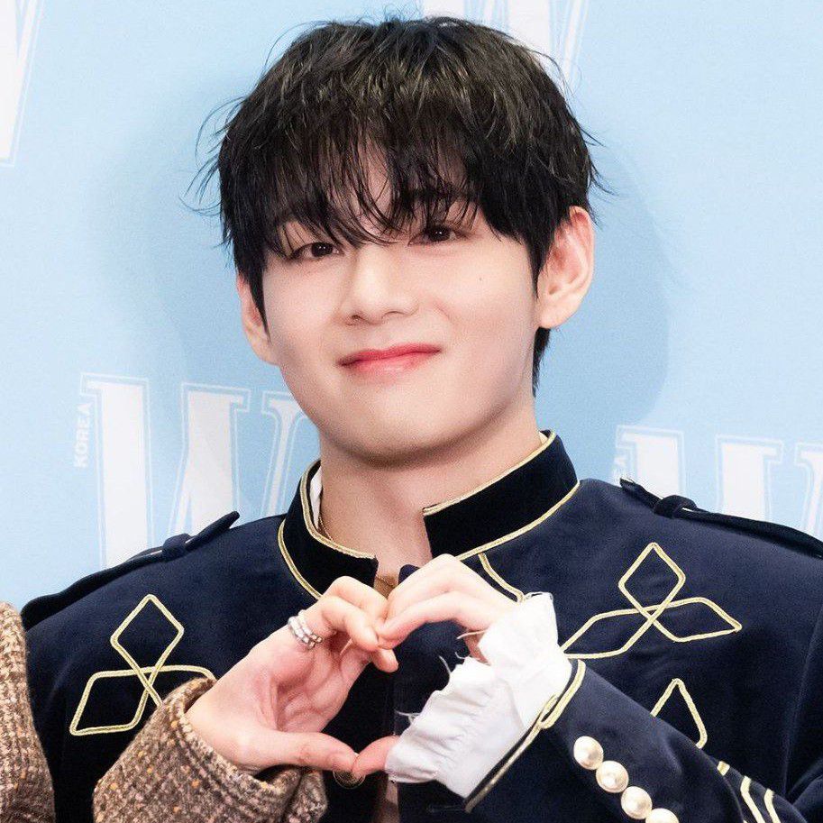 Behind-the-scenes cut of Kim Taehyung (V)