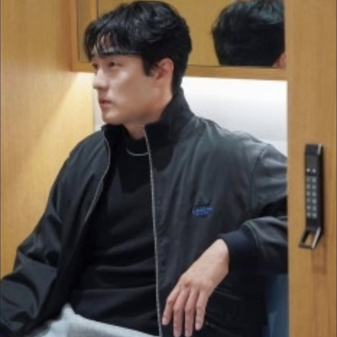 Latest photo of So Jisub