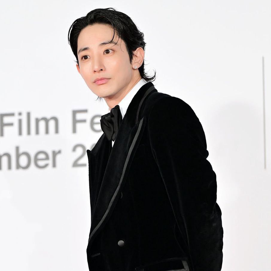 Behind-the-scenes cut of Lee Soohyuk