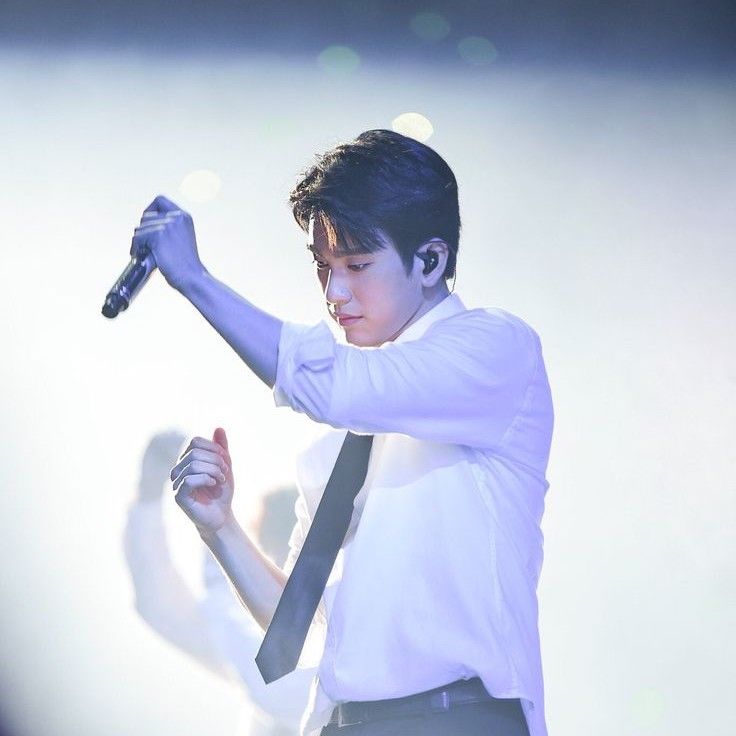 粉絲拍下的朴珍榮瞬間