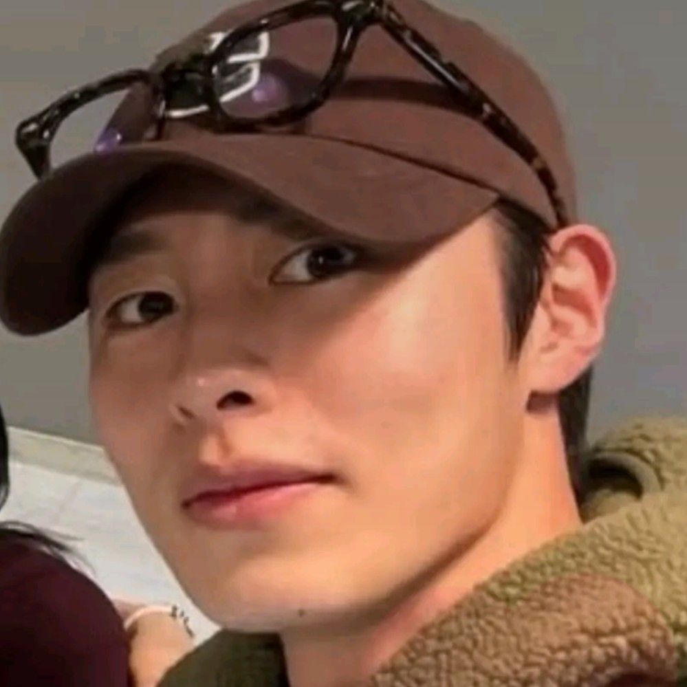 Latest photo of Lee Jaewook
