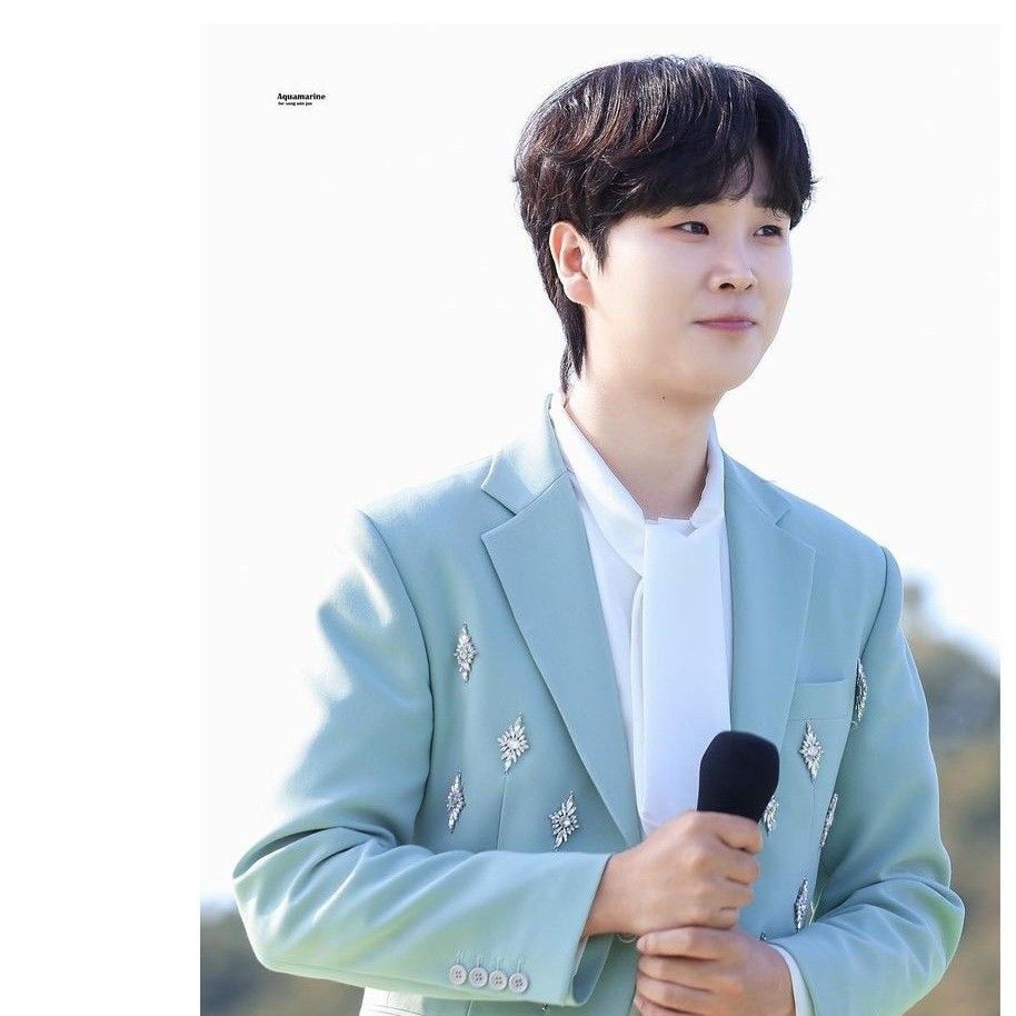 Behind-the-scenes cut of Song Minjun