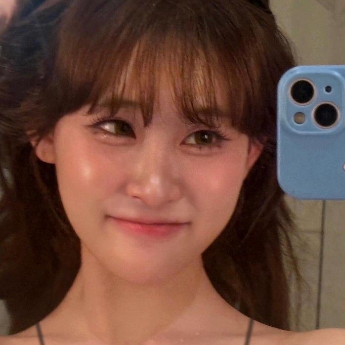 김다현의 비하인드 컷