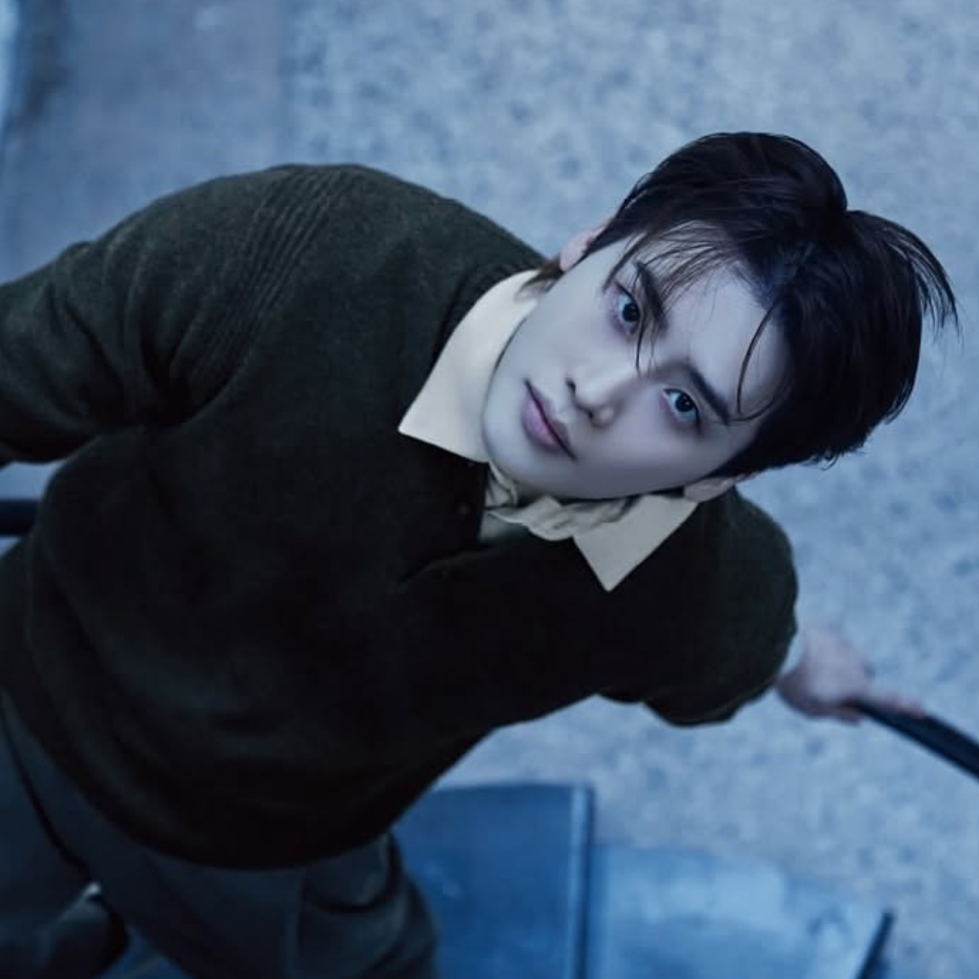 A moment captured by a fan of Lee Jongsuk