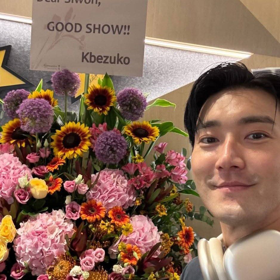 Behind-the-scenes cut of Choi Siwon