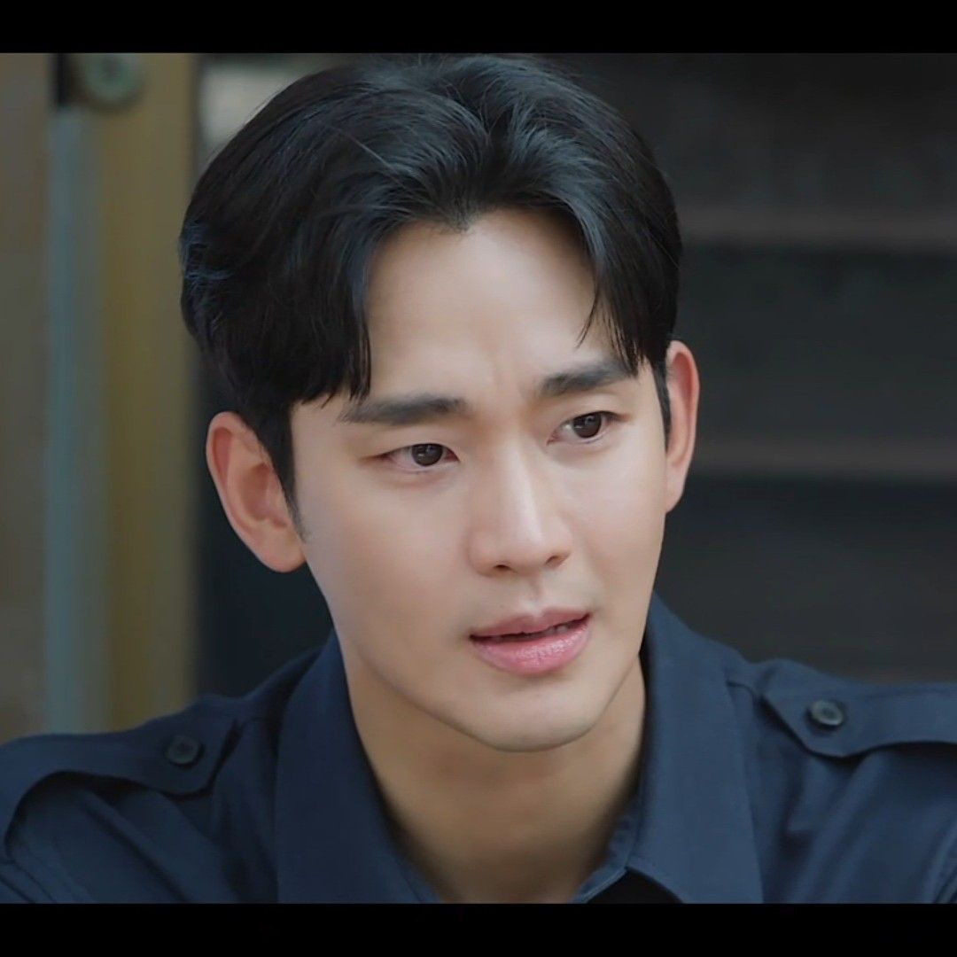 A moment captured by a fan of Kim Soohyun