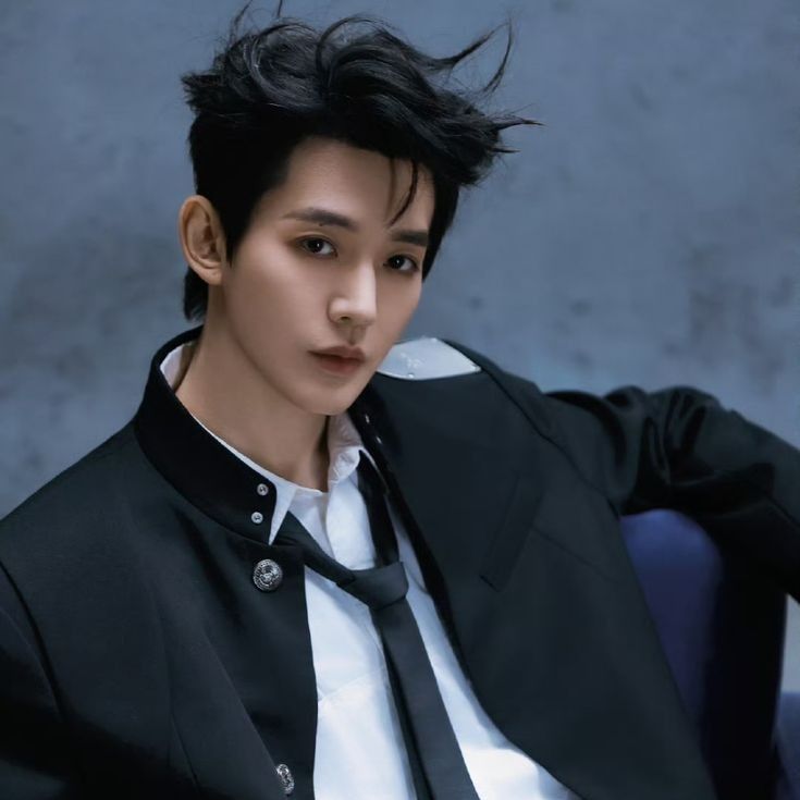 Behind-the-scenes cut of Deng Wei