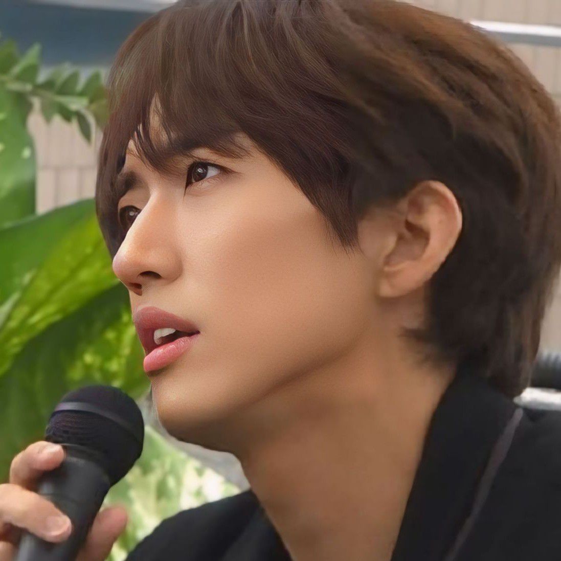 A moment captured by a fan of Lee Seungyoon