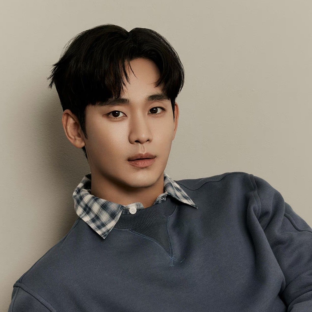 Behind-the-scenes cut of Kim Soohyun