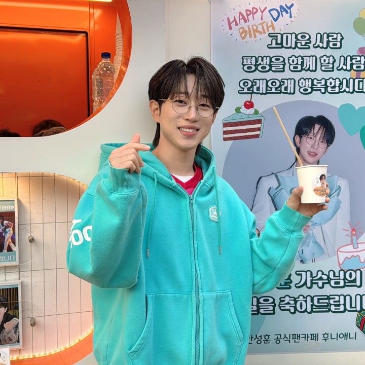 Behind-the-scenes cut of An Sunghoon