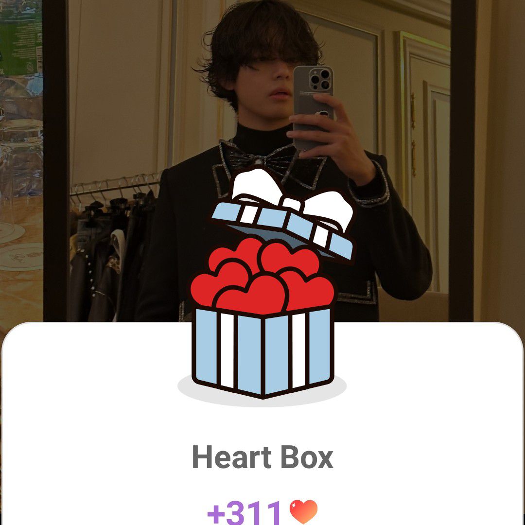 Recent activity shot of Kim Taehyung (V)