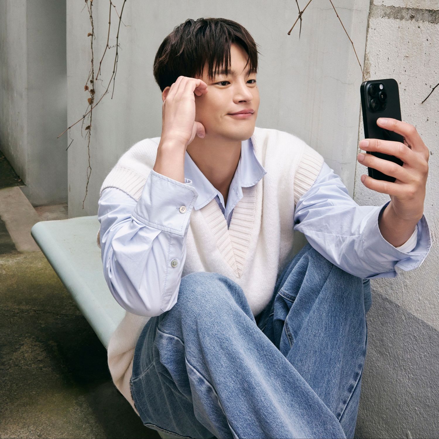 Recent activity shot of Seo Inguk