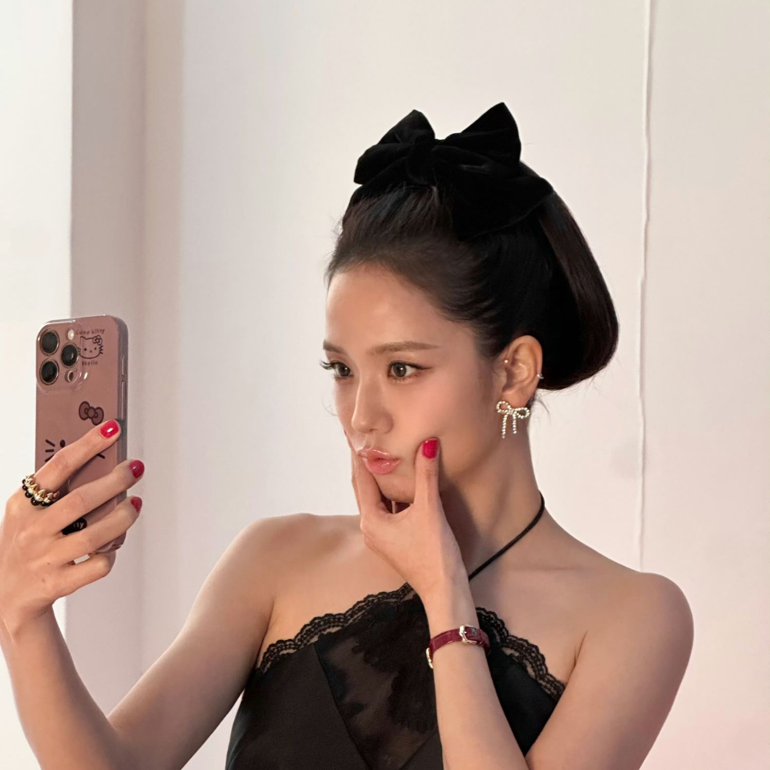 Recent activity shot of Jisoo (1995)