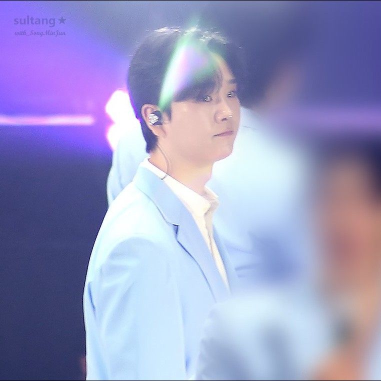 Behind-the-scenes cut of Song Minjun