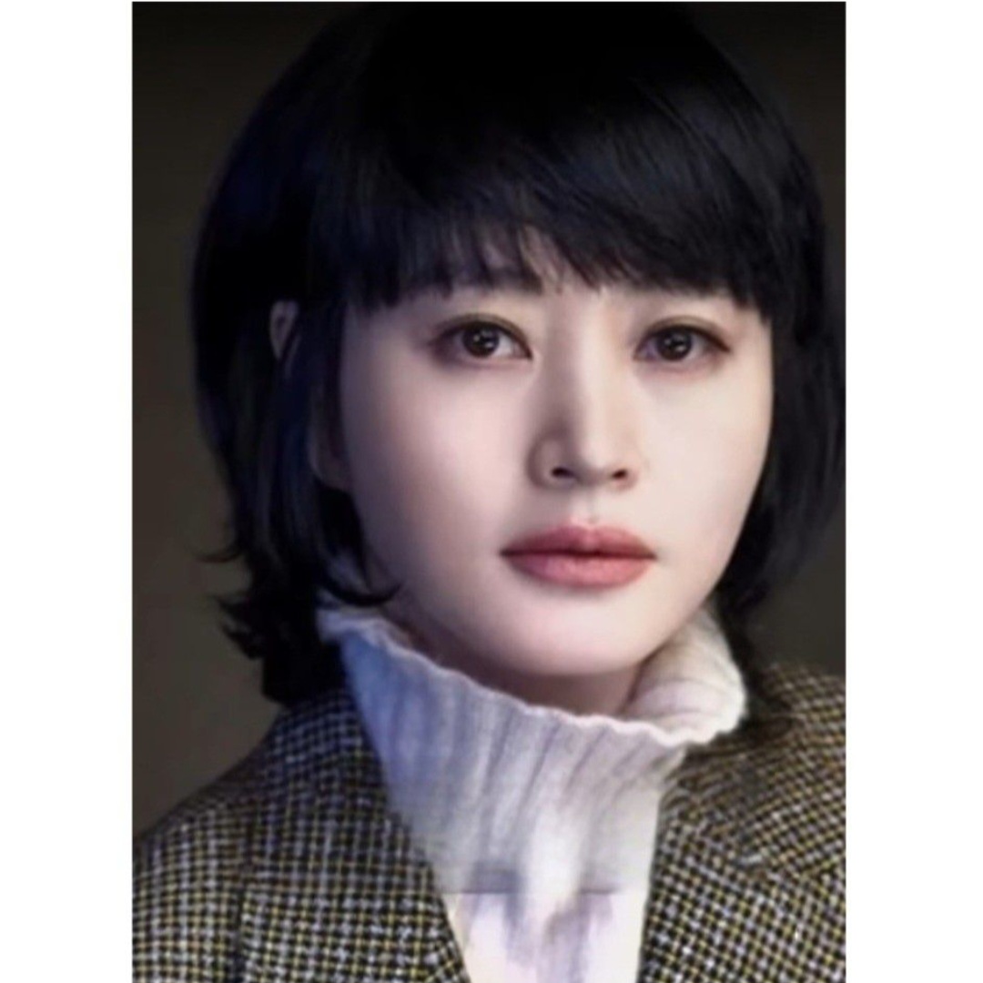Latest photo of Kim Hyesoo