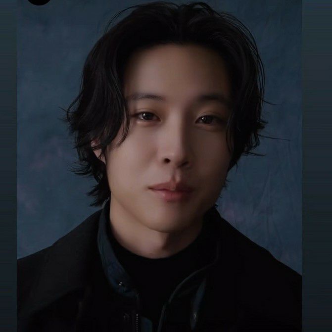 A moment captured by a fan of Lee Jongwon