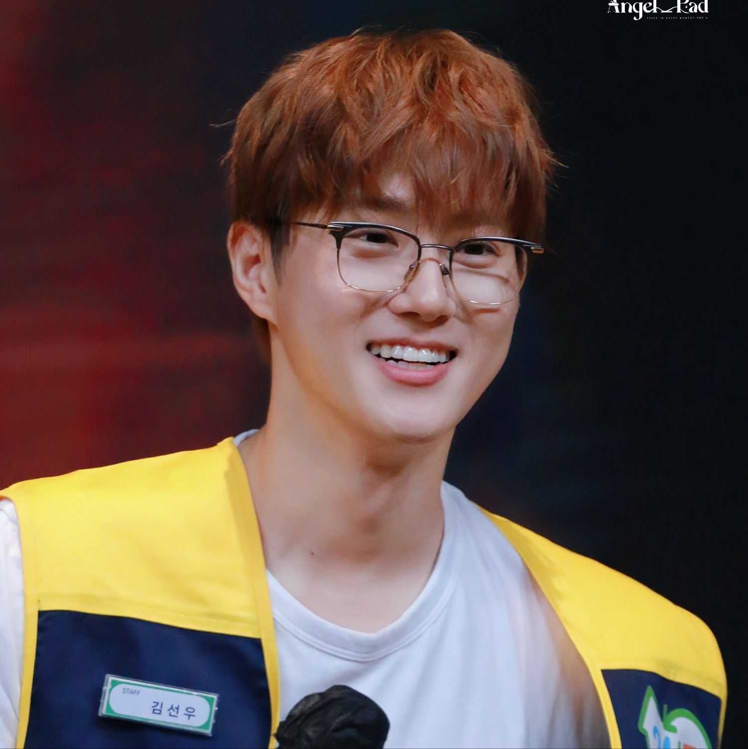 Behind-the-scenes cut of Suho