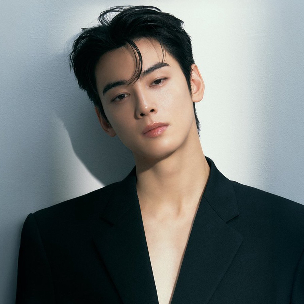 Latest photo of Cha Eunwoo