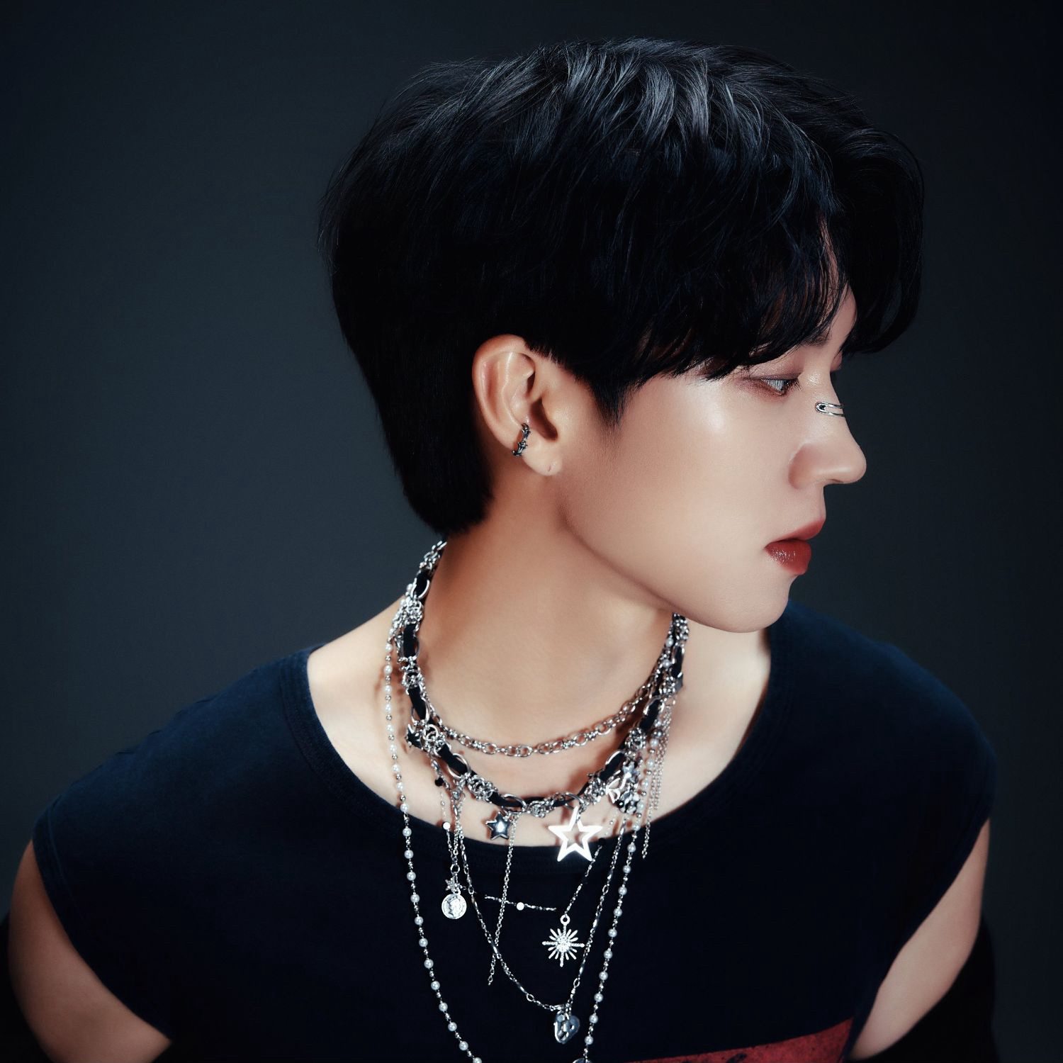 Behind-the-scenes cut of Nam Woohyun