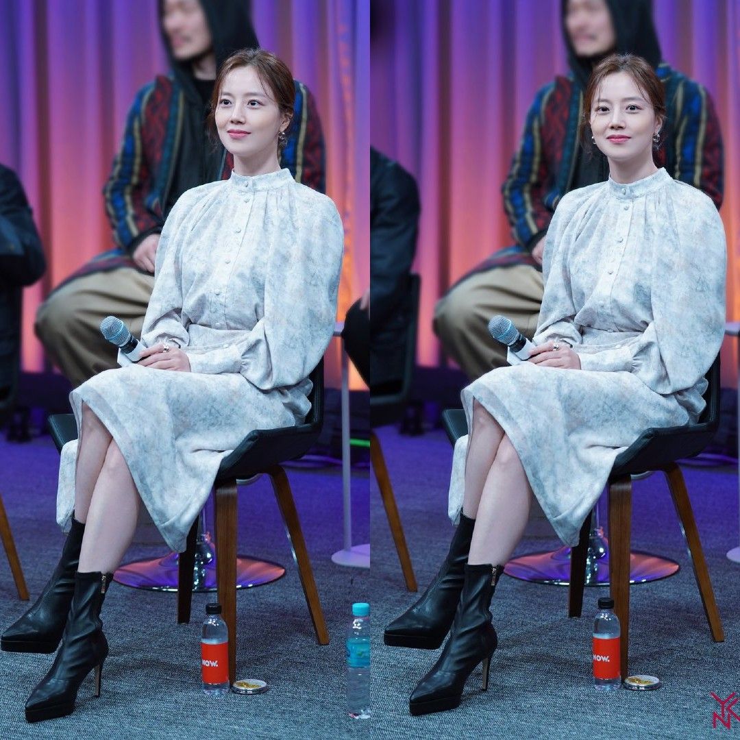 A moment captured by a fan of Moon Chaewon
