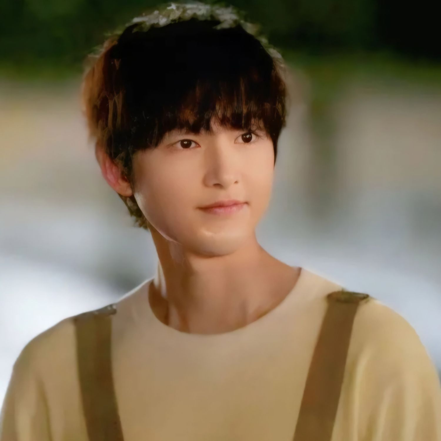 A moment captured by a fan of Song Joongki