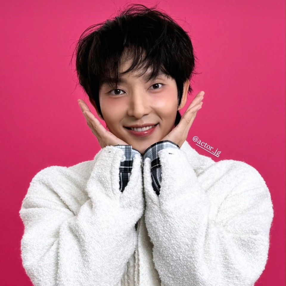 Recent activity shot of Lee Joongi