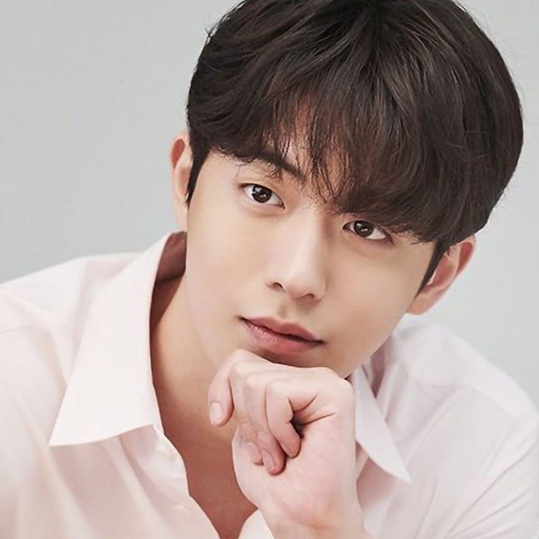 Behind-the-scenes cut of Nam Joohyuk