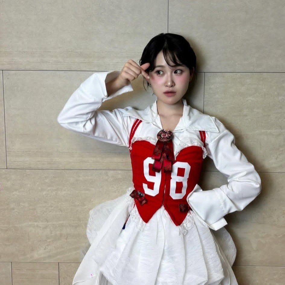 Behind-the-scenes cut of Kim Dahyun