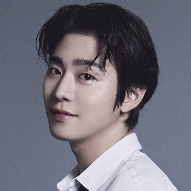 Latest photo of Ahn Hyoseop