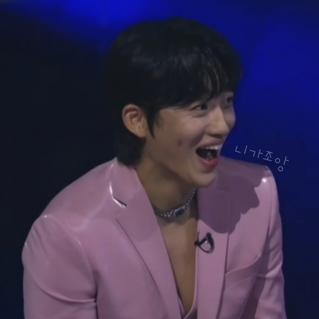 Recent activity shot of Shin Seungtae