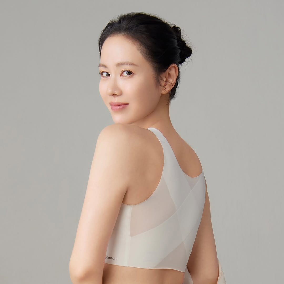 Recent activity shot of Son Yejin