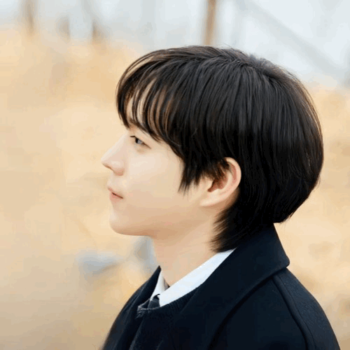 A moment captured by a fan of Kim Youngdae