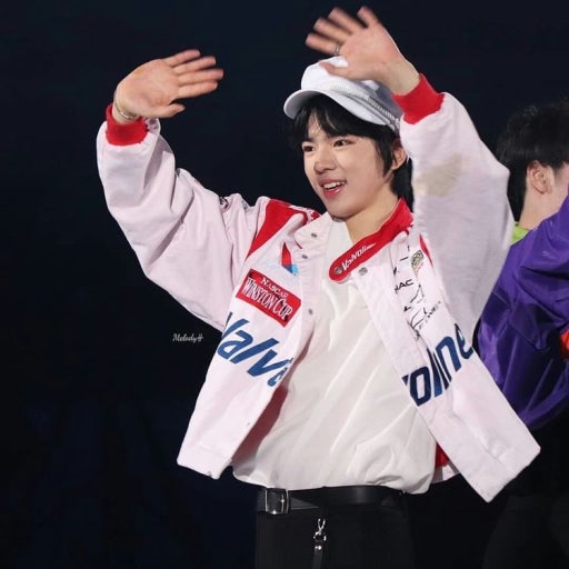Behind-the-scenes cut of Cha Junhwan