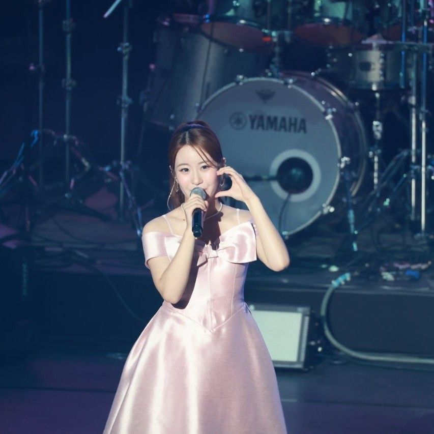 Behind-the-scenes cut of Oh Yujin