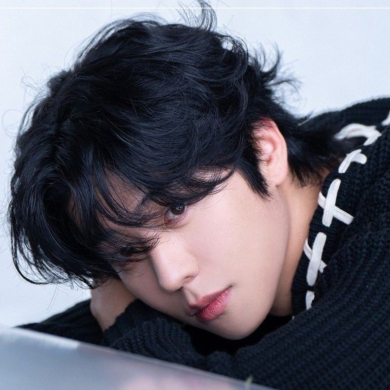 Behind-the-scenes cut of Chae Jonghyeop